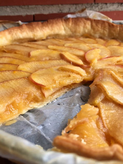 Una foto de Tarta de manzana y albaricoque ligera