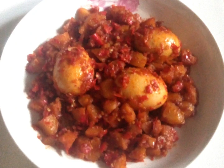 Cara Gampang Membikin Resep Kentang sambal goreng telur yang  Bikin Ketagihan Anti Ribet, Menggugah Selera