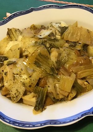Une photo de Pak choï aux citrons marinés