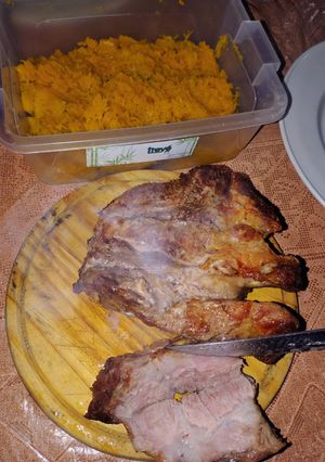 Una foto de Bondiola en la Airfryer con Puré de Zapallo Cabutia KETO