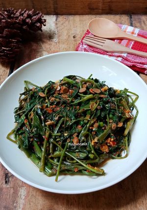 Foto resep Tumis Kangkung Tauco Pedas