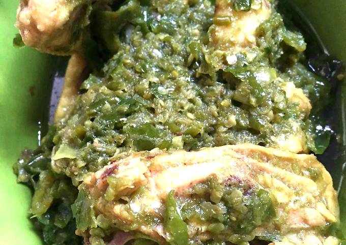 Resep gampang membuat Ayam Tumis Cabai Hijau yang enak