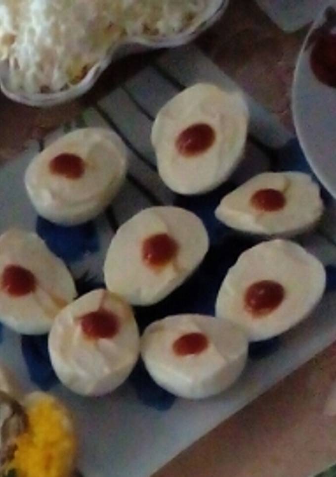Фаршировані яйця з сиром