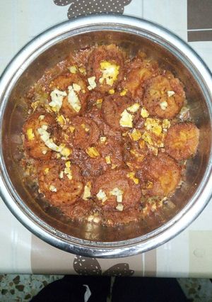 Una foto de Papas a la importancia con tomate