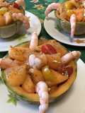 Melons aux crevettes, tomates cerises et bleu d'Auvergne