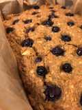 Easy oatmeal apple pie with blueberries