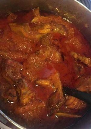 A picture of Pepper stew with chicken.
