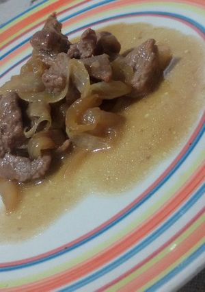 Una foto de Ternera con cebolla estilo chino con thermomix
