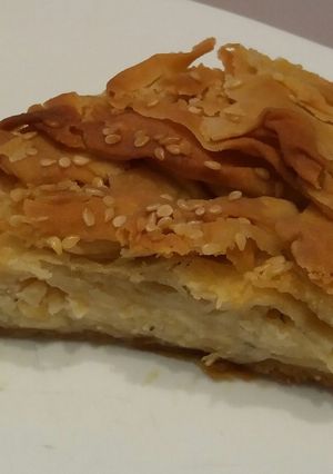 Φωτογραφία της συνταγής Τυρόπιτα με σπιτικό φύλλο, 4 τυριά και μπεσαμέλ