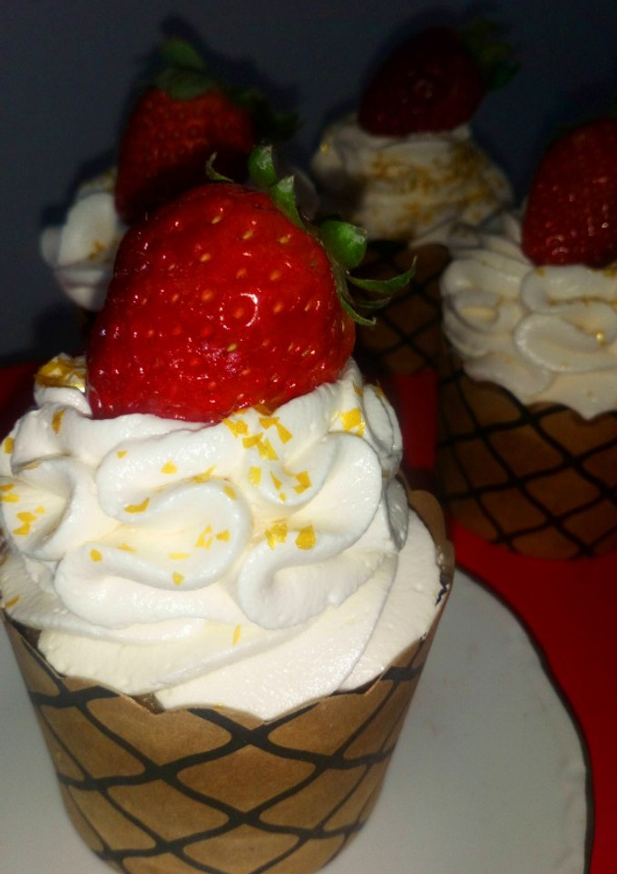 Una foto de Cupcakes de agua de azahar y esencia de algodón de azúcar