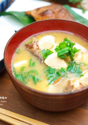 鮮魚豆腐味噌湯 的食譜成品照片