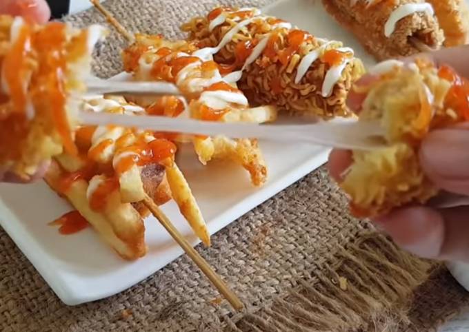 Camilan Korea - Hotdog Kentang & Hotdog Indomime