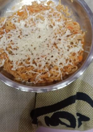 चीज़ मैगी (Cheese Maggi recipe in hindi) रेसिपी मुख्य फोटो