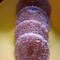 A picture of Rice flour cinnamon pancakes.