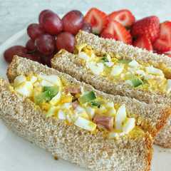 Egg Salad Sandwich Simple রেসিপির প্রধান ছবি