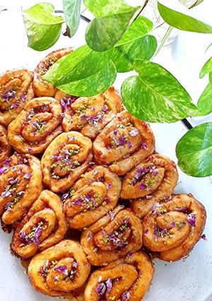 عکسی از دستور شیرینی رول دارچینی