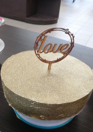 Una foto de Glitter cake Tres leches