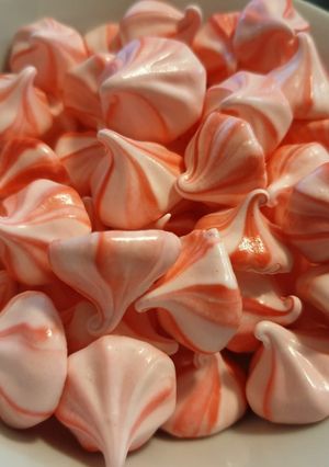 Hình của món Merengue - chỉ cần 4 nguyên liệu làm được món vừa ăn chơi vừa trang trí bánh.