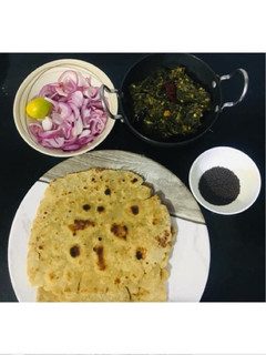बाजरे की रोटी (Bajre ki roti recipe in hindi) रेसिपी मुख्य फोटो