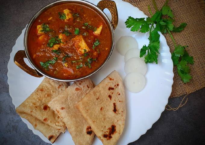 Matar paneer