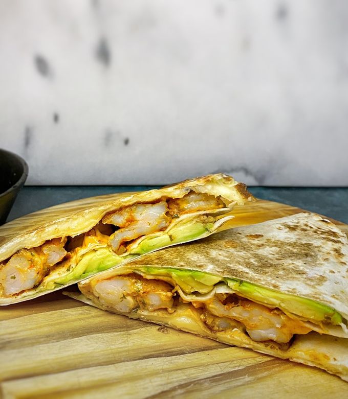 Una foto de Tortilla wrap hack de camarones
