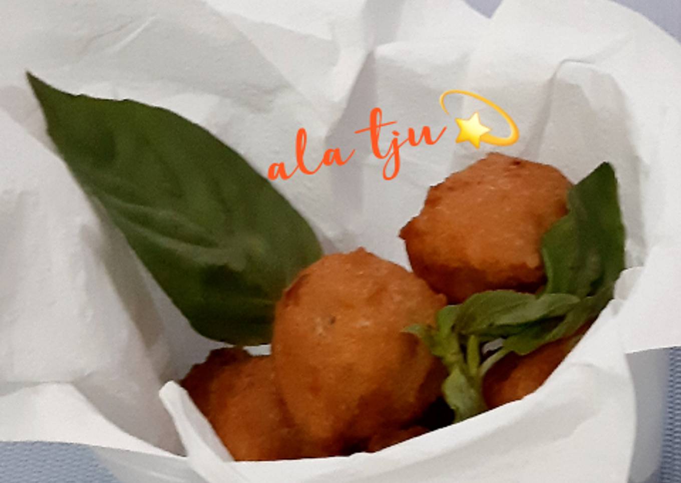 8.Bolabola daging goreng