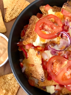 मैक्सिकन कौर्न चिप्स नाचोस..(mexican corn chips nachos recipe in hindi) रेसिपी मुख्य फोटो