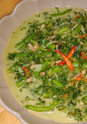 Foto resep Sayur Tumbuk Daun Kale