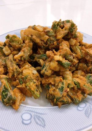 A picture of Spring Onion Pakoray.
