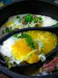 Huevos en el caldero de la abuela con chorizo argentino!