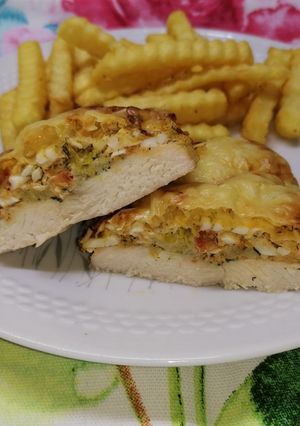 Csirkemell fűszeres sajtkabátban recept fotója