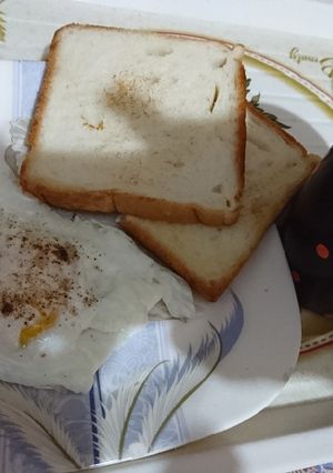 A picture of Fried egg bread.