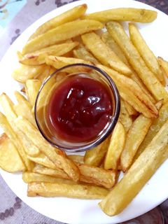 फ्रेंच फ्राई (French Fry recipe in Hindi) रेसिपी मुख्य फोटो