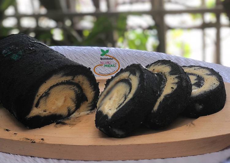 Master The Art Of Cooking Bamboo Charcoal Hurricane Swiss Roll Yummy