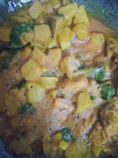 સુરણ બટાકા નું શાક(suran bataka nu saak recipe in gujarti) રેસીપી મુખ્ય ફોટો