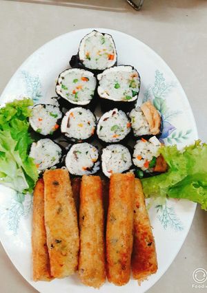Hình của món Chả giò kimbap (monchay).