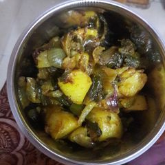 A picture of Hare Pyaaz ki sabzi..