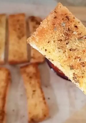 A picture of Garlic Toast.