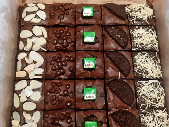 Langkah Mudah untuk Membuat Resep Fudgy brownies shiny crust yang Bikin Ngiler Anti Ribet, Uenak Banget