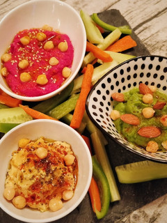 Una foto de Trilogía de hummus