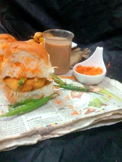 मस्त मसाला मुम्बईया वड़ा पाव (mast masala mumbaiya vada pav recip रेसिपी मुख्य फोटो