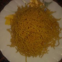 A picture of Sev bhujiya.