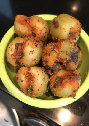 આખા ગૂંદા નૂ શાક રેસીપી મુખ્ય ફોટો