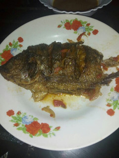 A picture of Fried Tilapia.
