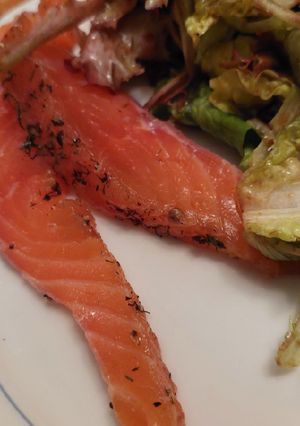 Une photo de Saumon Gravlax à l'aneth