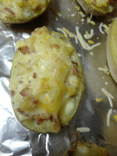 Una foto de Patatas rellenas de bacon y queso