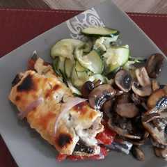 Una foto de Merluza gratinada con verduras