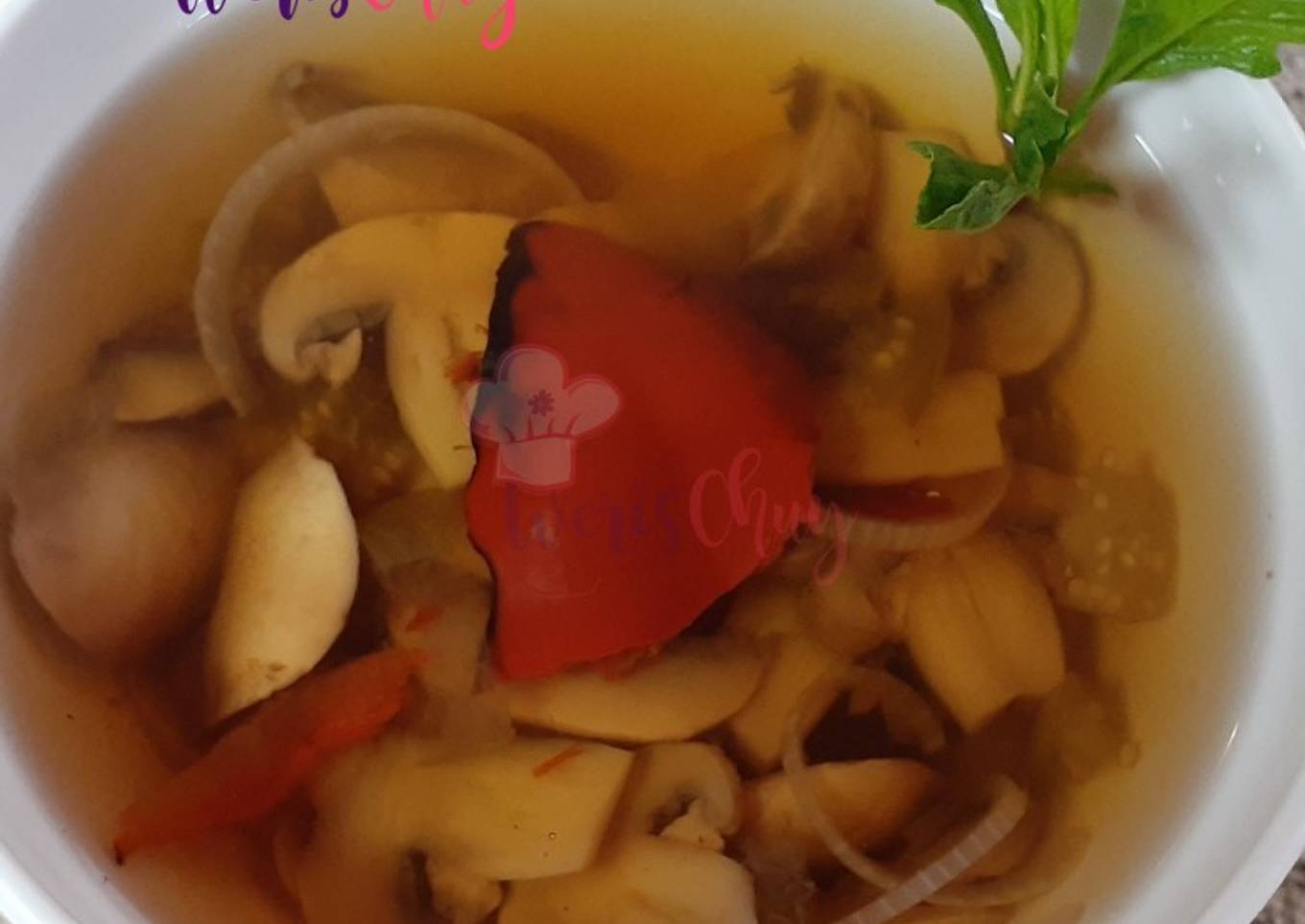 Caldo de champiñones