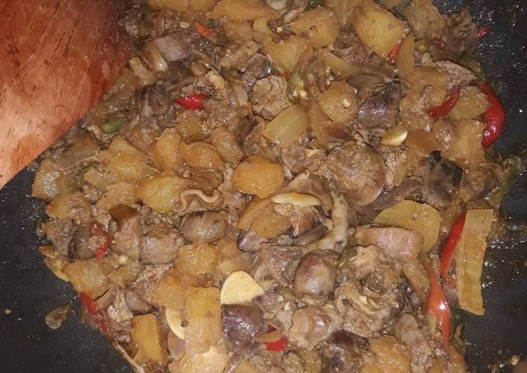 Sambel goreng hati ayam+kentang