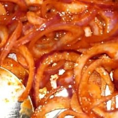 A picture of Onion Salad.